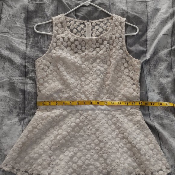 Cream Blouse with Peplum - Picture 4 of 7